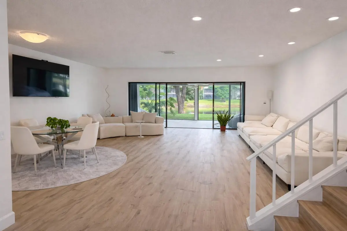 84B6D90B-4068-4E3F-A04B-E8080C408D4A at 4 Westgate Lane 4c, Boynton Beach