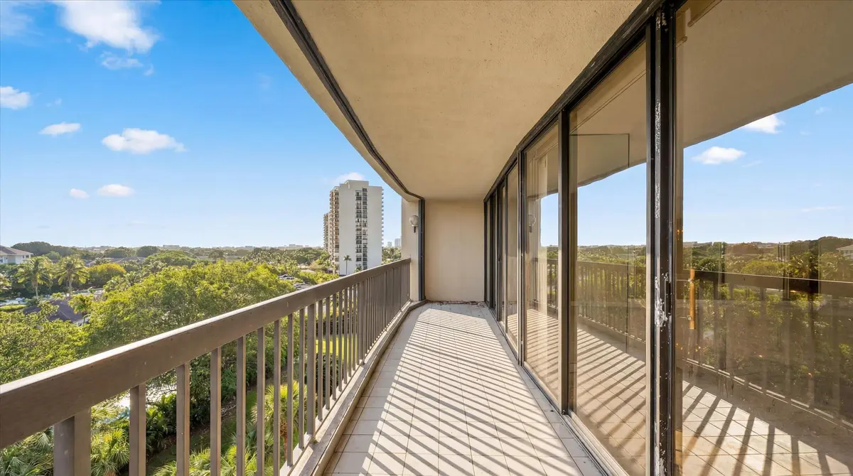 28-2480 Presidential Way 704 at 2480 Presidential Way 704, West Palm Beach
