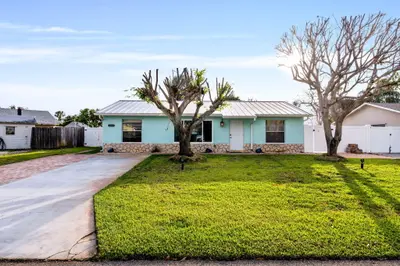 8675 SE Keathley, Hobe Sound – leased