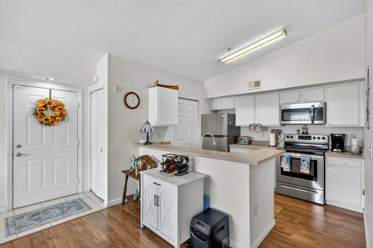 Kitchen (3) at 201 SW Palm Drive 201, Port St. Lucie