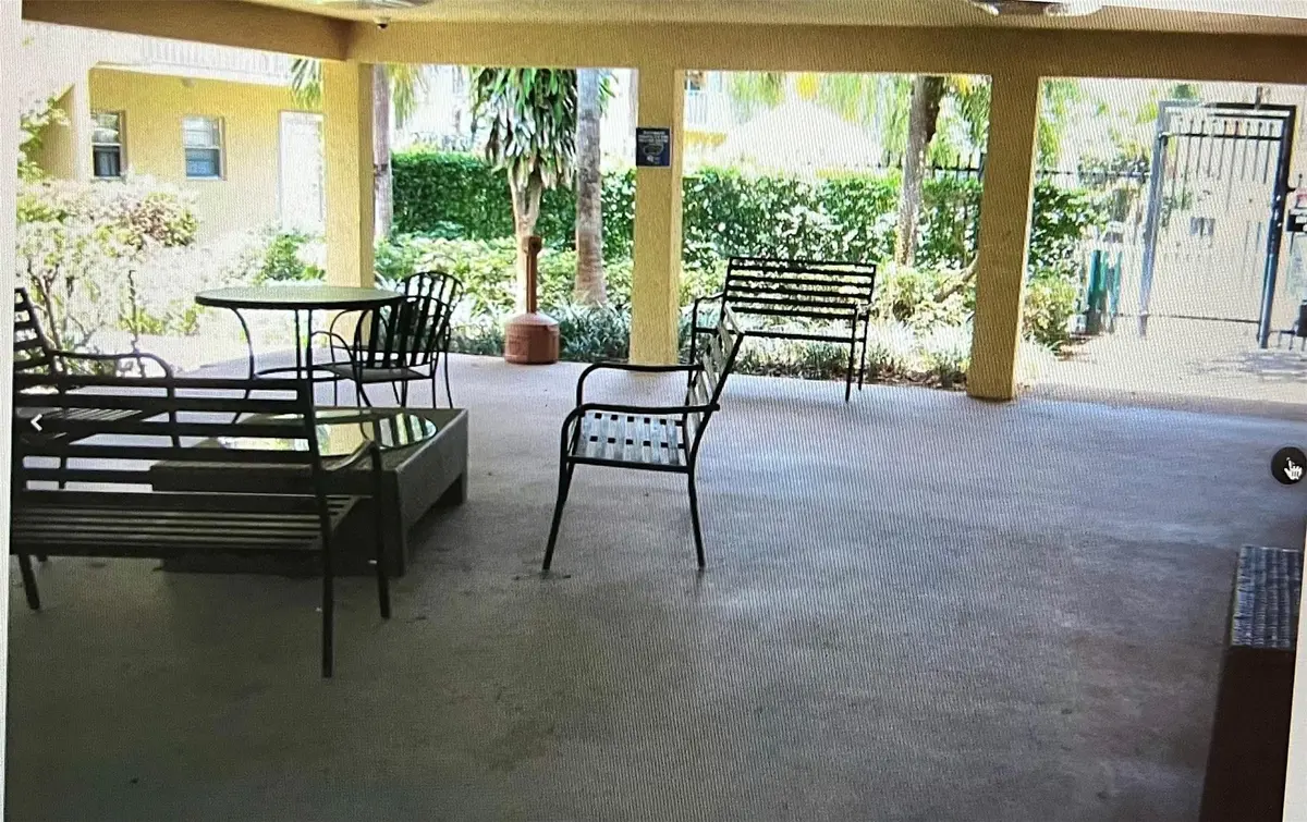 Photo 3 at 5150 NE 6th Avenue 130, Oakland Park