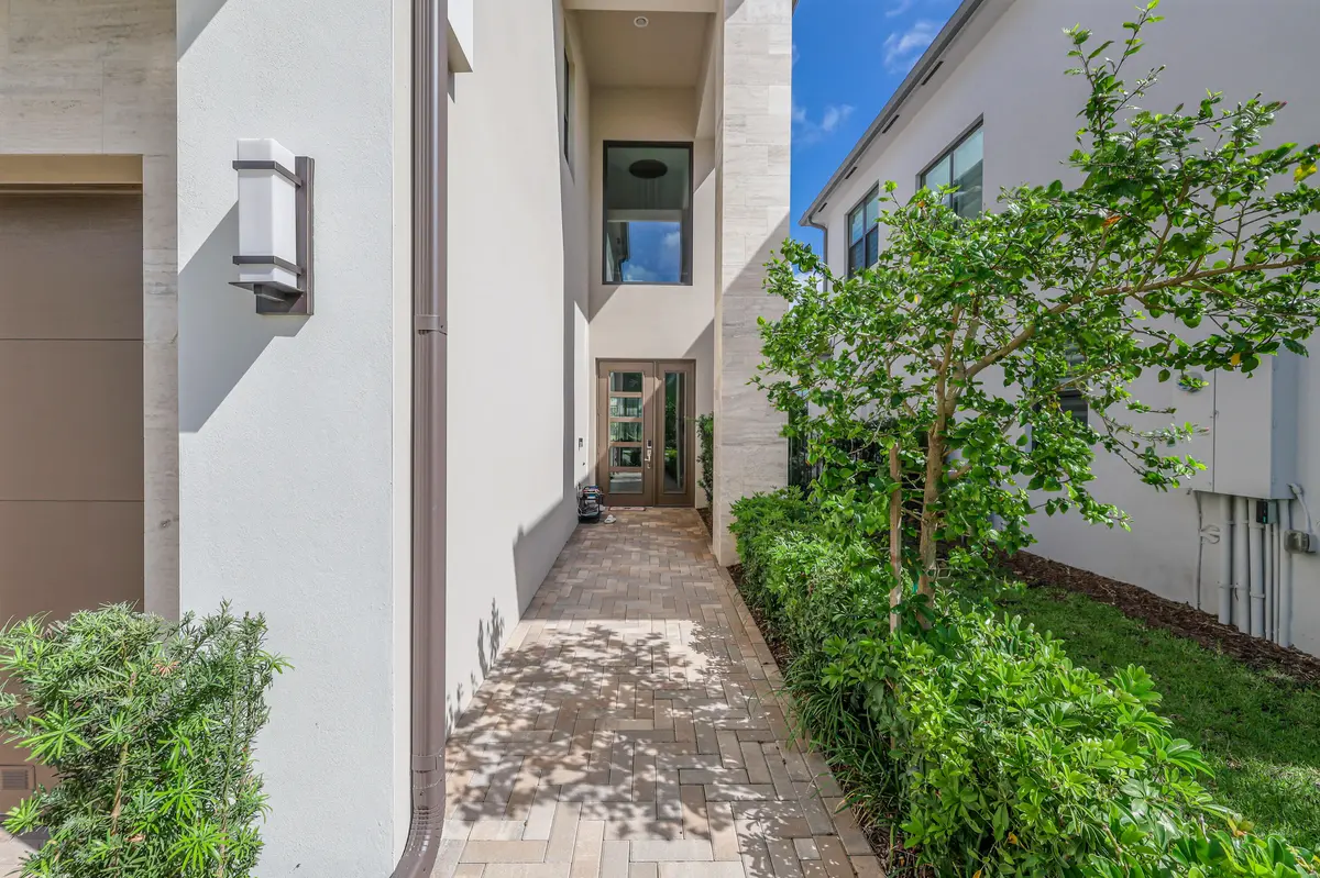 8283 Royal County Down Rd-4 at 8283 Royal County Down Road, Boca Raton