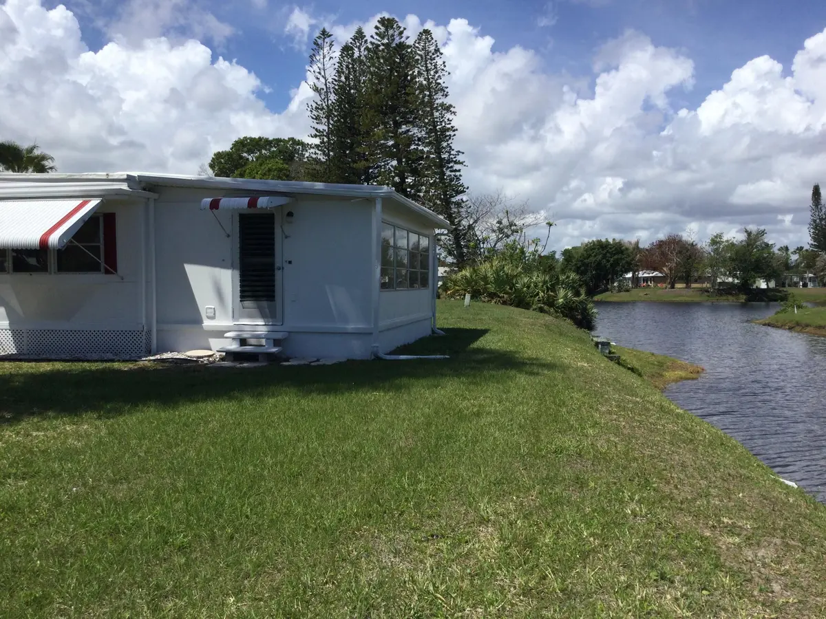 27788387-459B-44F5-8297-97233EC7552E at 21 Oro Grande Way, Port St. Lucie