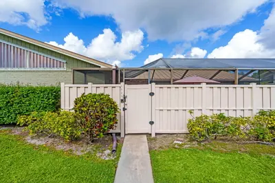 5620 Eagle Lake Drive, Palm Beach Gardens – sold