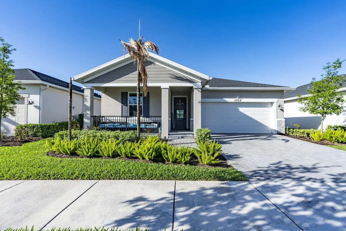 4-web-or-mls-iPixx_00_4 at 6624 NW Cloverdale Avenue, Port St. Lucie