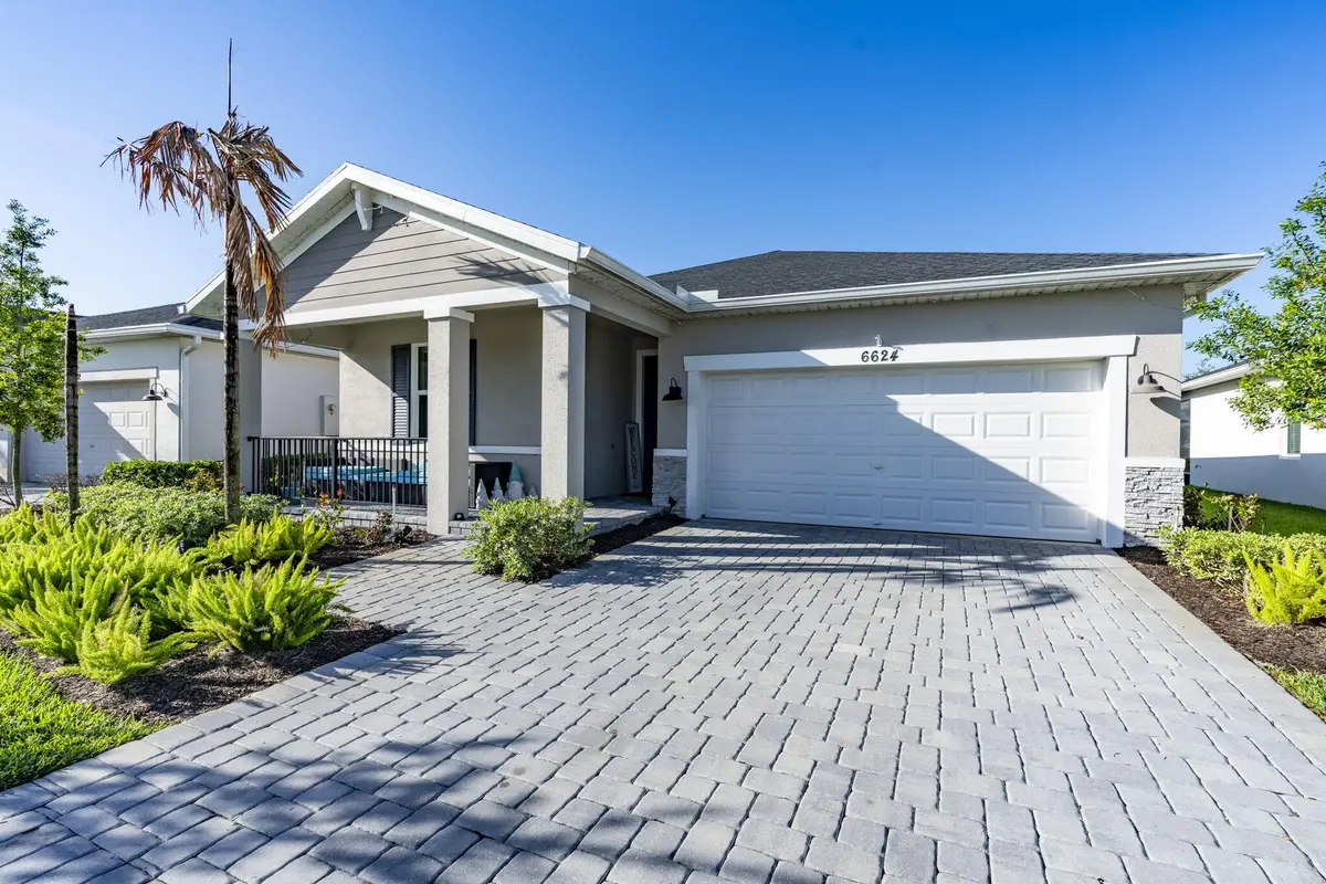 8-web-or-mls-iPixx_00_8 at 6624 NW Cloverdale Avenue, Port St. Lucie