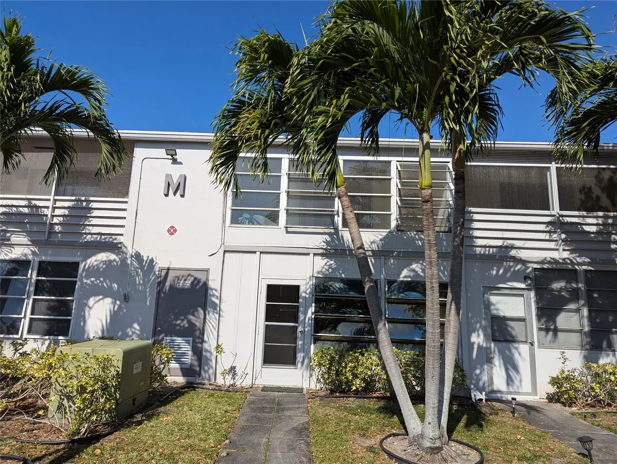 Photo 1 at 190 Oakridge M, Deerfield Beach
