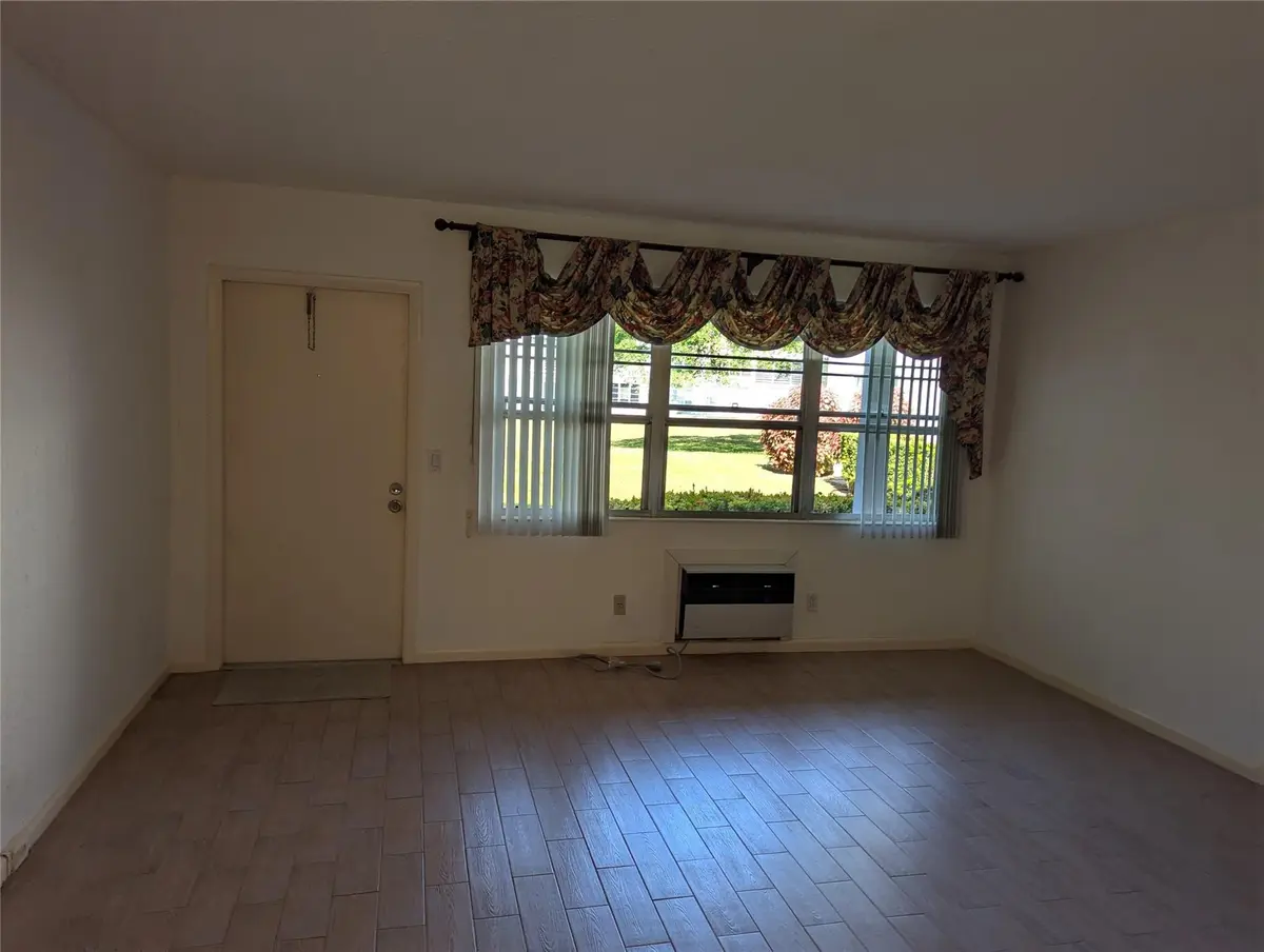 Photo 2 at 190 Oakridge M, Deerfield Beach