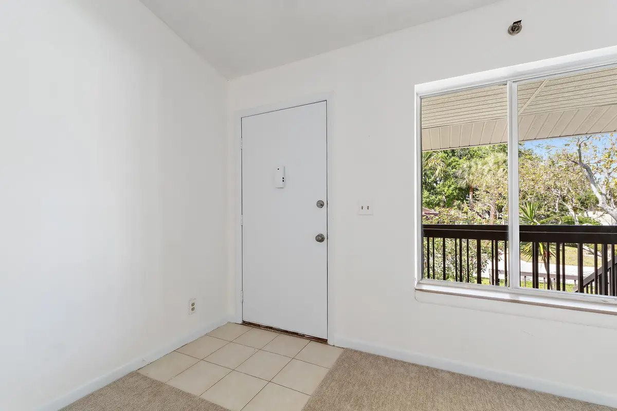 Entry at 6536 Chasewood Drive H, Jupiter