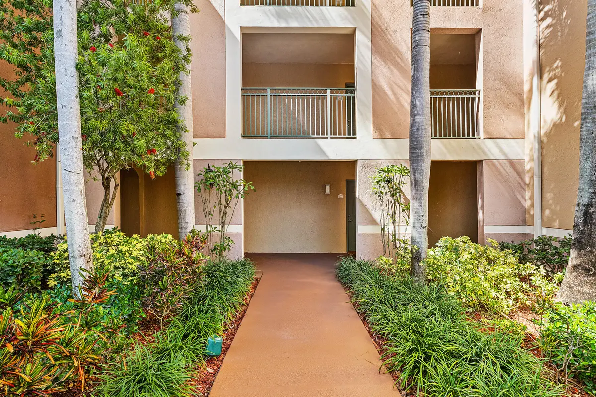 002-11770SaintAndrewsPlace-304-Wellingto at 11770 St Andrews Place 304, Wellington