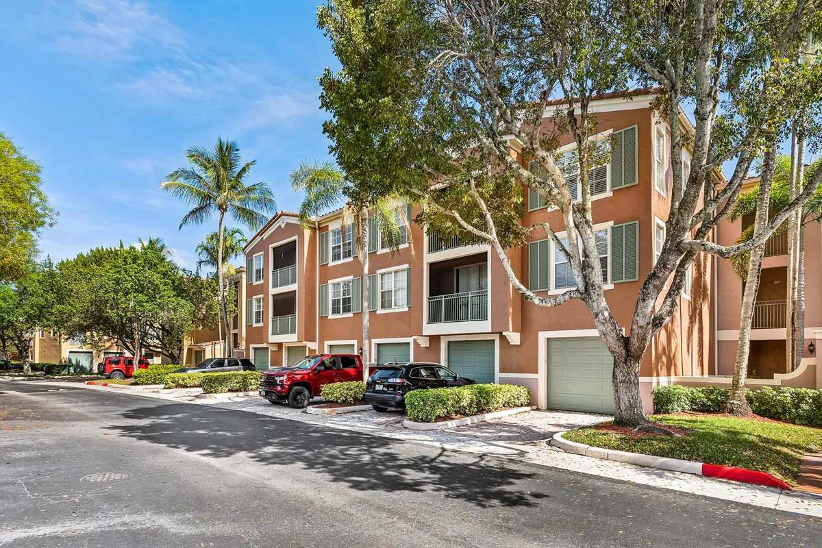 Front at 11720 Saint Andrews Place 206, Wellington