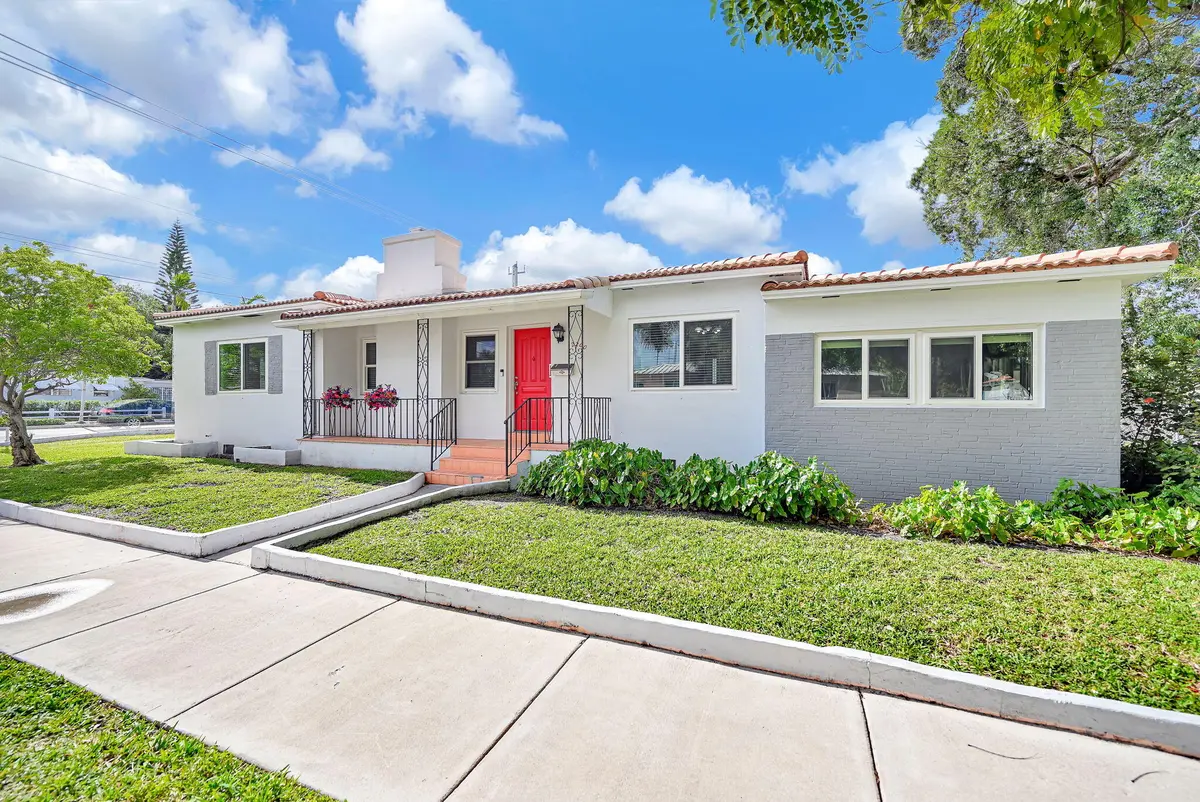 41-web-or-mls-DSC_2844 at 2200 SW 23rd Terrace, Miami
