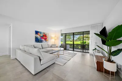 4116 N Quail Ridge Drive A, Boynton Beach – Condominium for rent