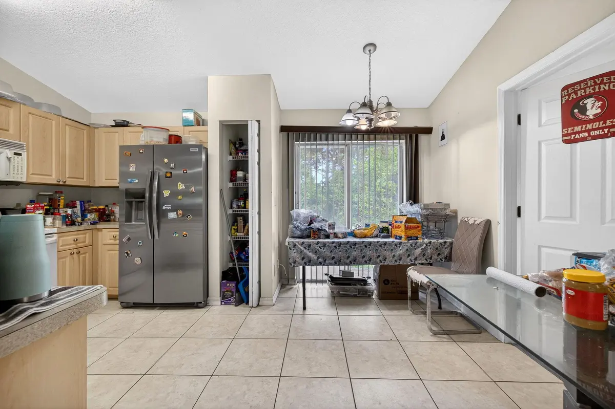 9-web-or-mls-3A5A5502 at 925 SW 11th St Street, Vero Beach