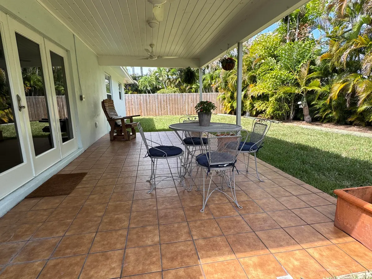 423 Beacon Street, Tequesta, FL – photo 3