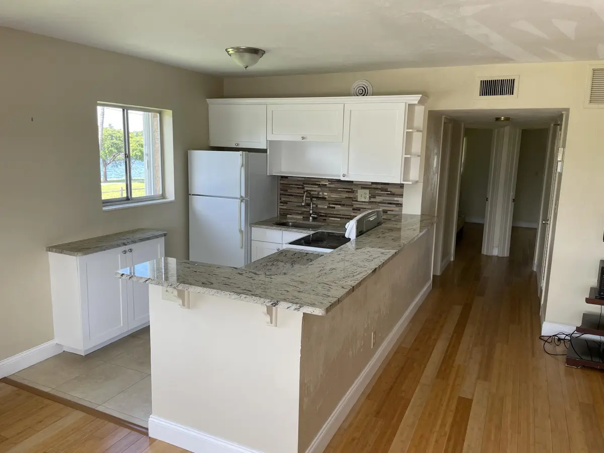 pic4 at 2020 Lake Osborne Drive 11, Lake Worth Beach
