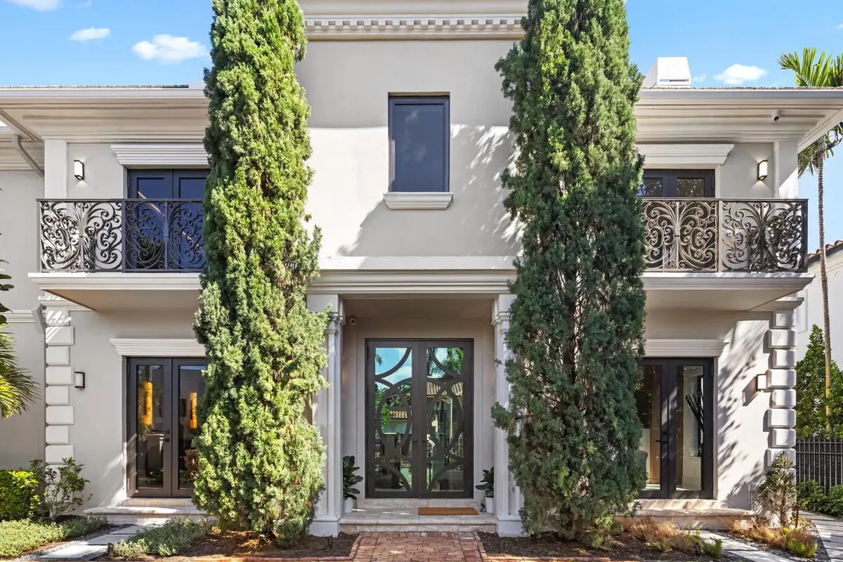 Front at 620 Coral Way, Fort Lauderdale