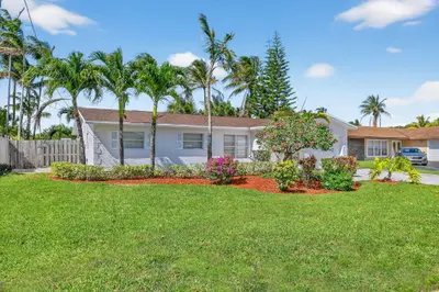 1037 SW 27th Avenue, Boynton Beach – sold