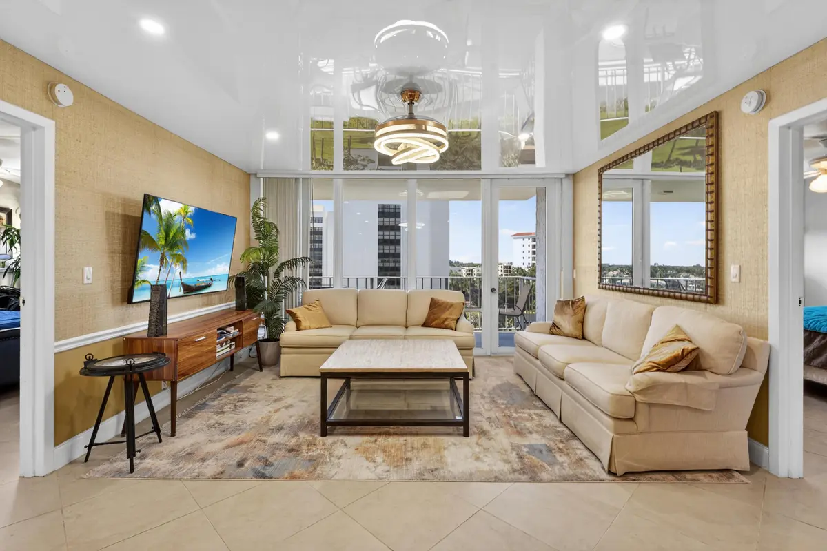 beyc698de6411314f at 336 Golfview Road 704, North Palm Beach