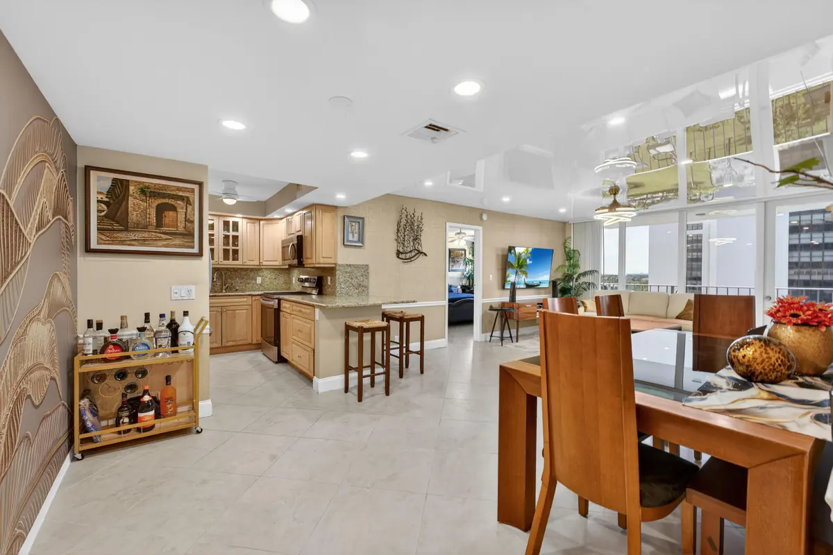 beyc698de659d9ff3 at 336 Golfview Road 704, North Palm Beach
