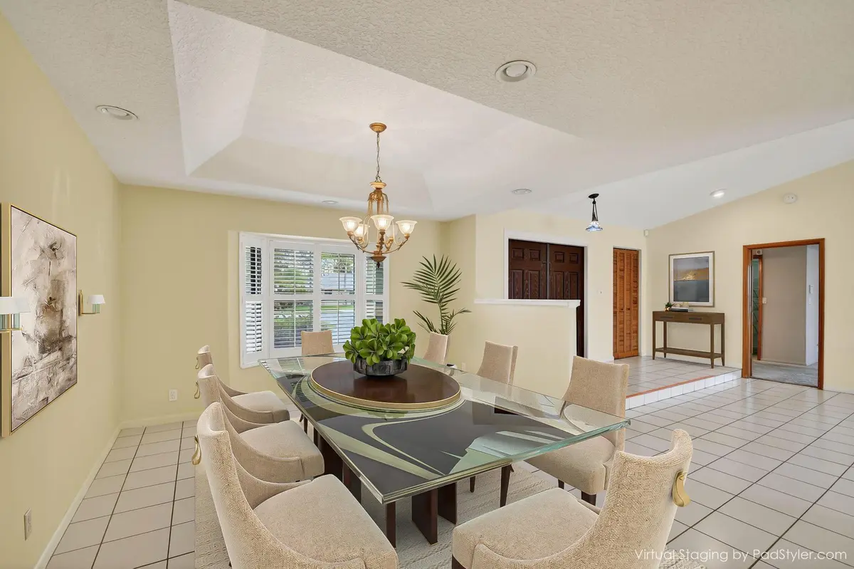 17756308003_din at 1074 Northumberland Court, Wellington