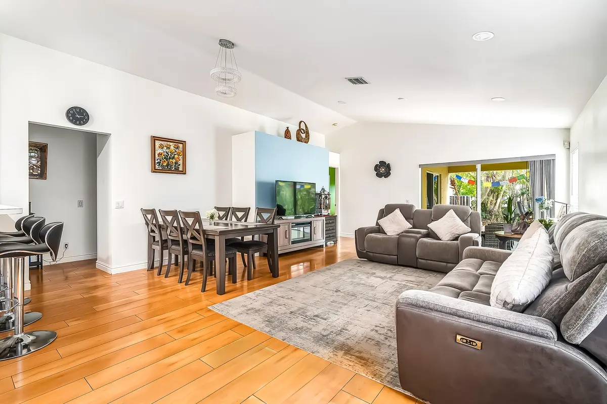 Photo 1 at 1347 Plumosa Way, Weston