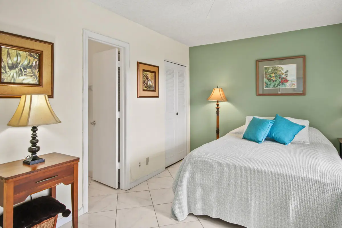 IMG_0121 at 1001 Flame Vine Avenue 202, Delray Beach