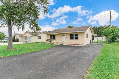 9804 NW 70th Street, Tamarac – sold