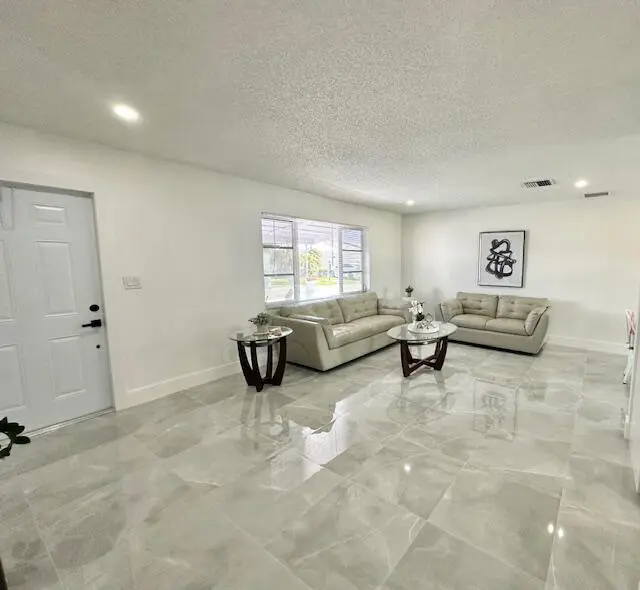 living room at 811 SW 18th Court, Boynton Beach
