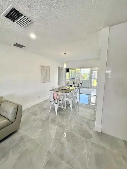 dining room at 811 SW 18th Court, Boynton Beach