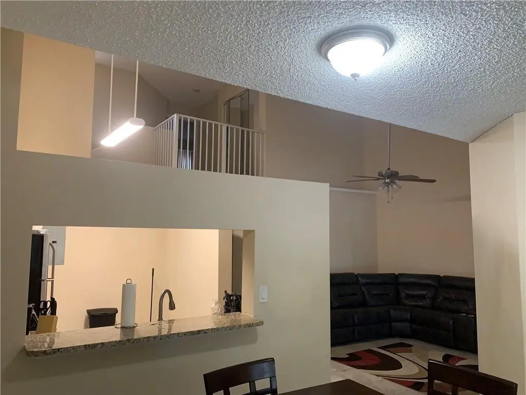 858 NW 92nd Avenue 858, Plantation, FL – photo 2