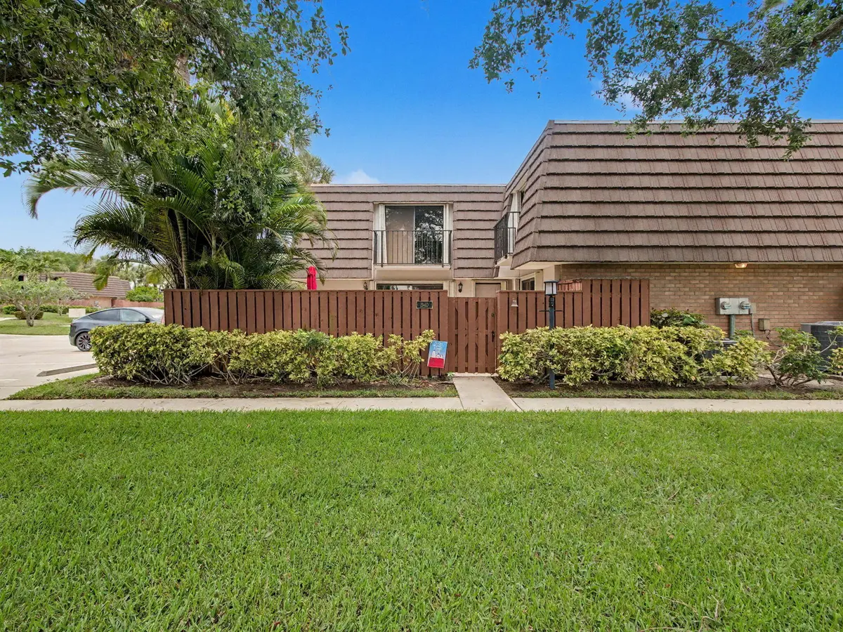 1-web-or-mls-001 at 1940 19th Court, Jupiter