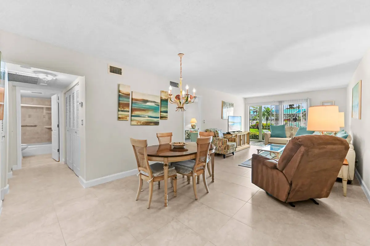 03 Dining room 01 at 5540 N Ocean Boulevard 107, Ocean Ridge