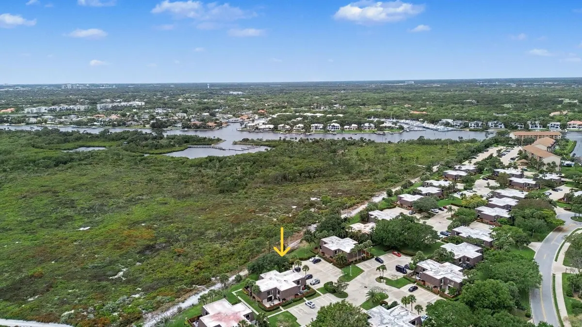21-web-or-mls-dr-004 1 at 1940 19th Court, Jupiter