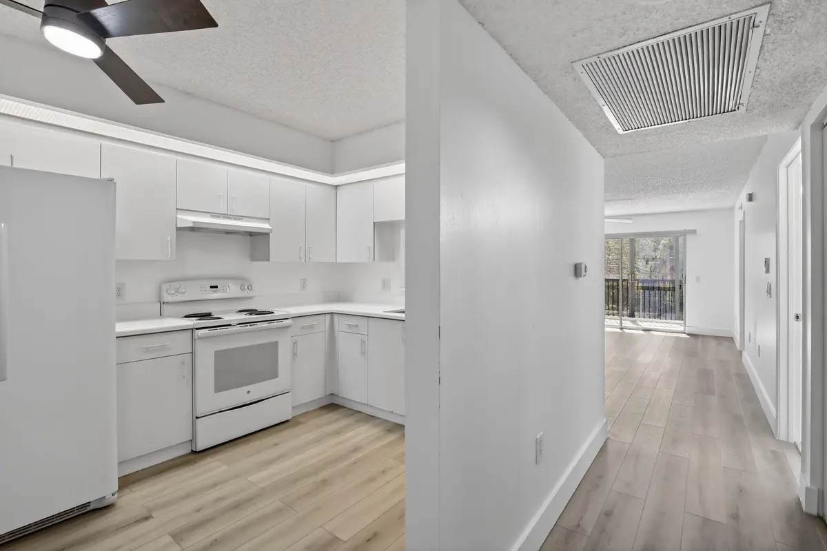 5-web-or-mls-_A7A7279 at 900 SW 142nd Avenue 305l, Pembroke Pines