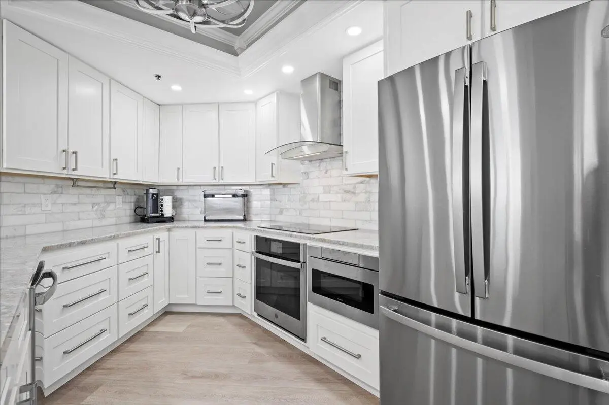 20231228191901775808000000-o at 3120 N Hwy A1a 1401, Hutchinson Island