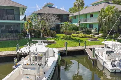 4083 SE Centerboard Lane 3-a, Stuart – Condominium for sale