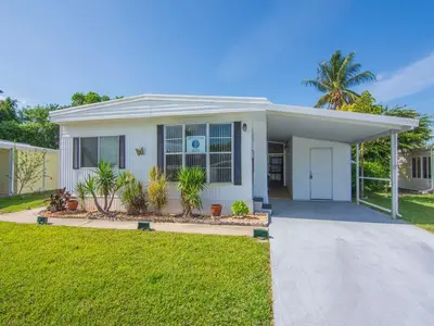 521 NE Sapphire Way, Jensen Beach – sold
