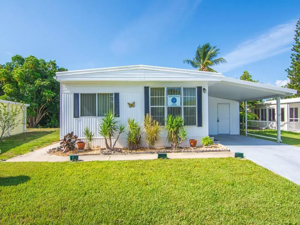 Resized002 at 521 NE Sapphire Way, Jensen Beach