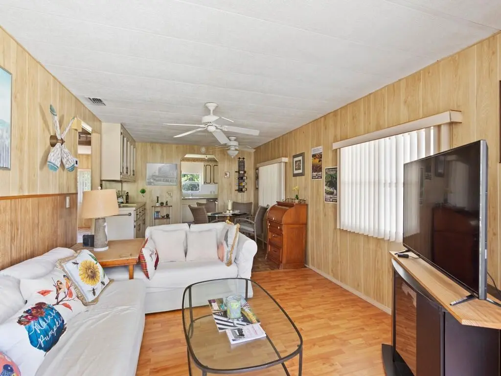 Resized009 at 521 NE Sapphire Way, Jensen Beach