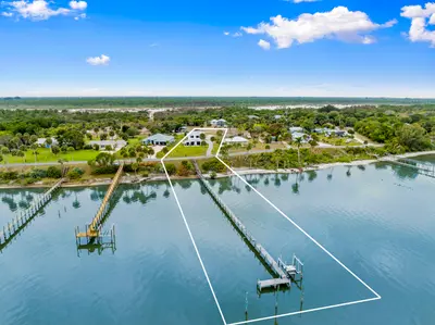 8309 S Indian River Drive, Fort Pierce – Single Family Residence for sale