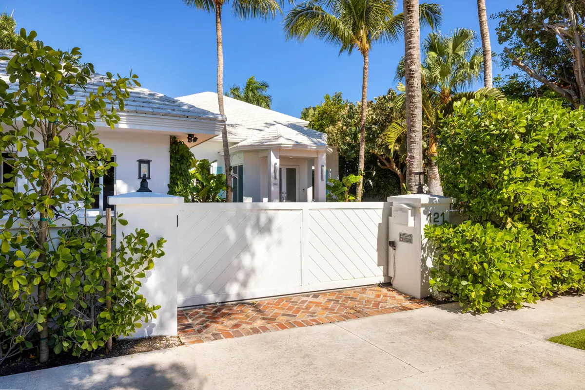 Gated Entrance at 121 Seville Road, West Palm Beach