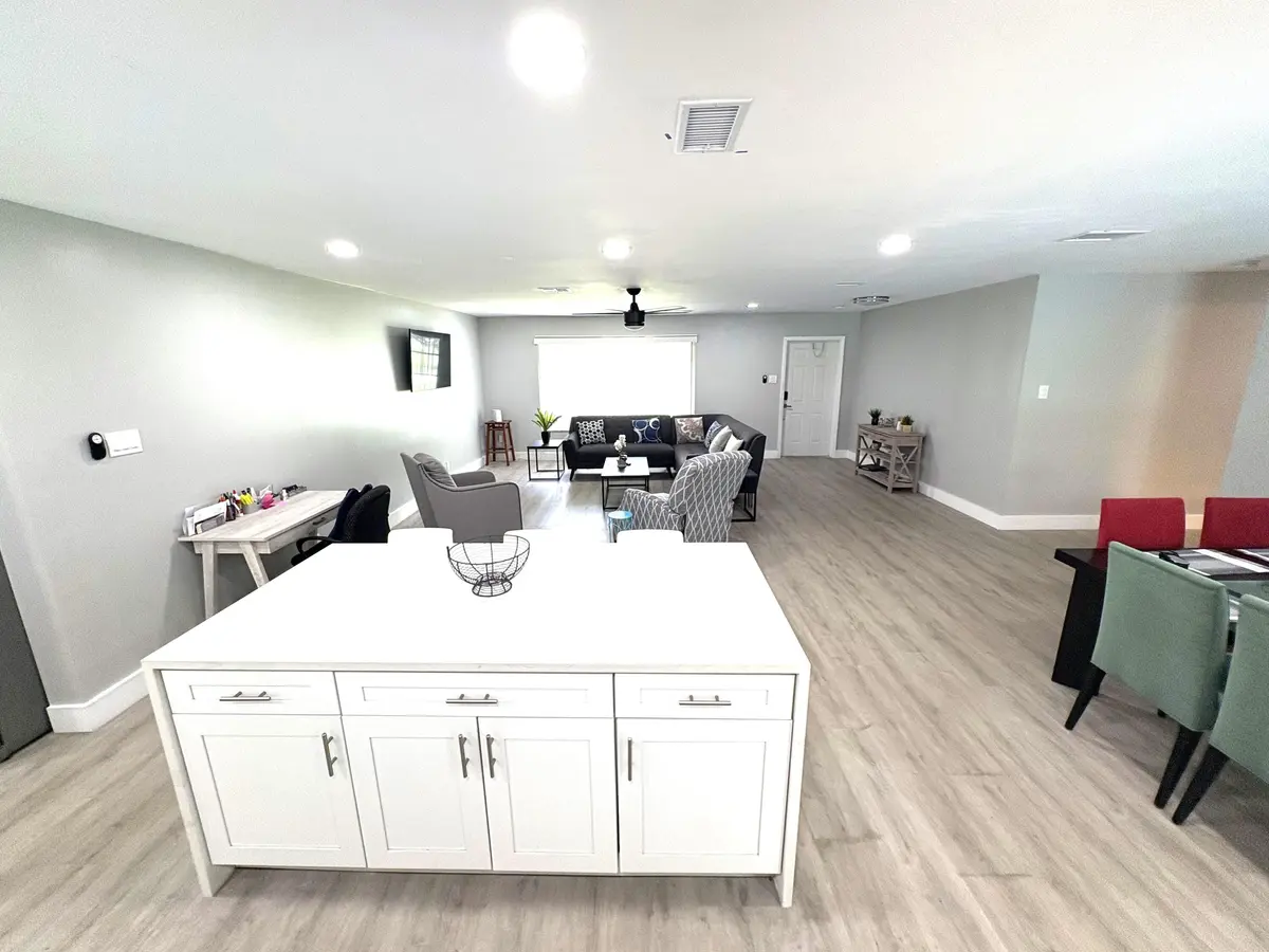 1401 NW 75th Terrace, Plantation, FL – photo 5