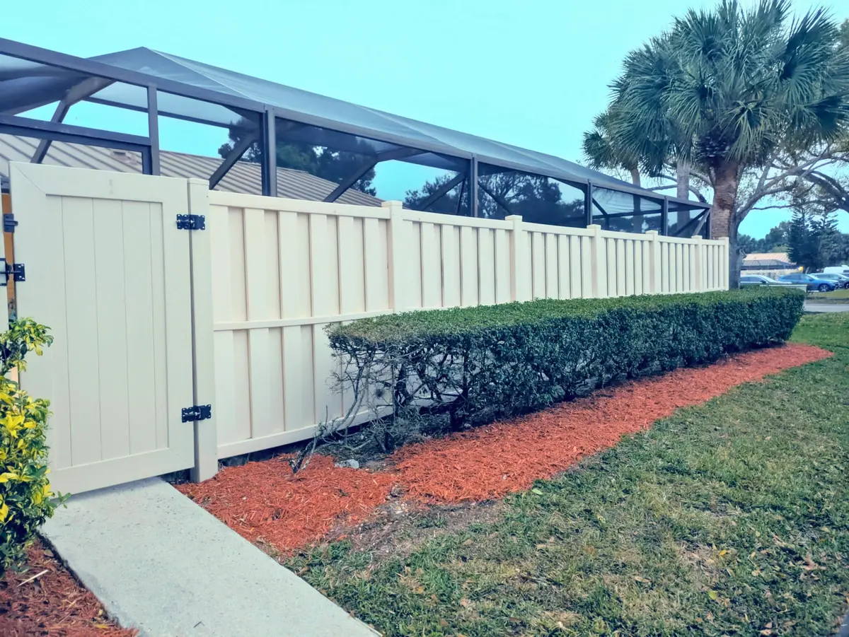 7e50145c-5ad2-4d8f-a794-6df12fdcfeb9 at 5513 Eagle Lake Drive, Palm Beach Gardens