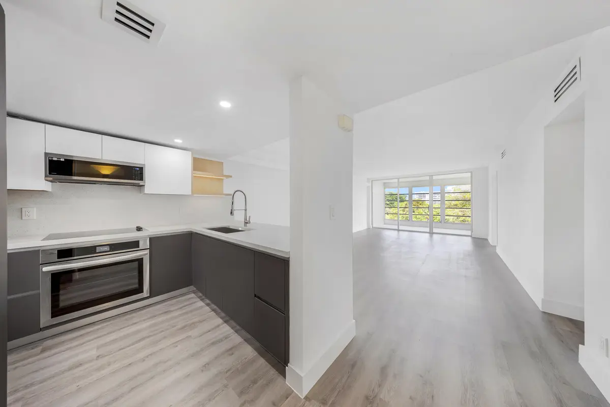 3151 S Palm Aire Dr-Pompano Beach, Unit at 3151 S Palm Aire Drive 407, Pompano Beach