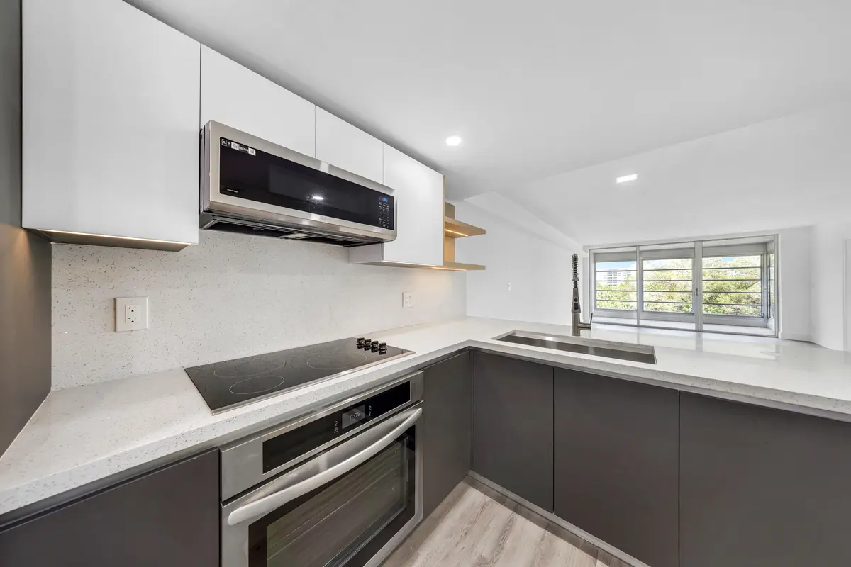 3151 S Palm Aire Dr-Pompano Beach, Unit at 3151 S Palm Aire Drive 407, Pompano Beach