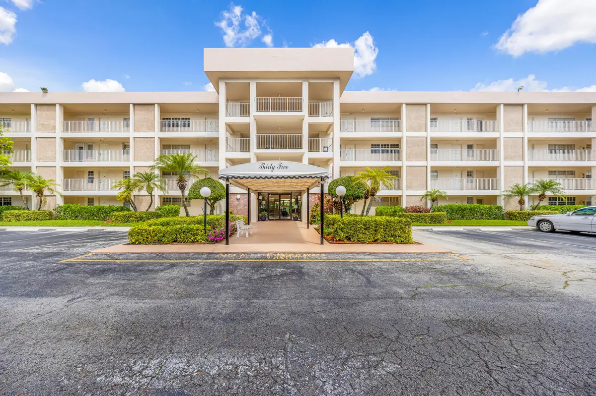 3151 S Palm Aire Dr-Pompano Beach, Unit at 3151 S Palm Aire Drive 407, Pompano Beach