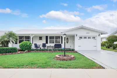 1810 SW 18th Street, Boynton Beach – sold