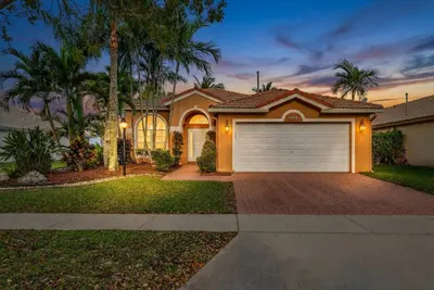 1808 NW 145th Terrace, Pembroke Pines – sold