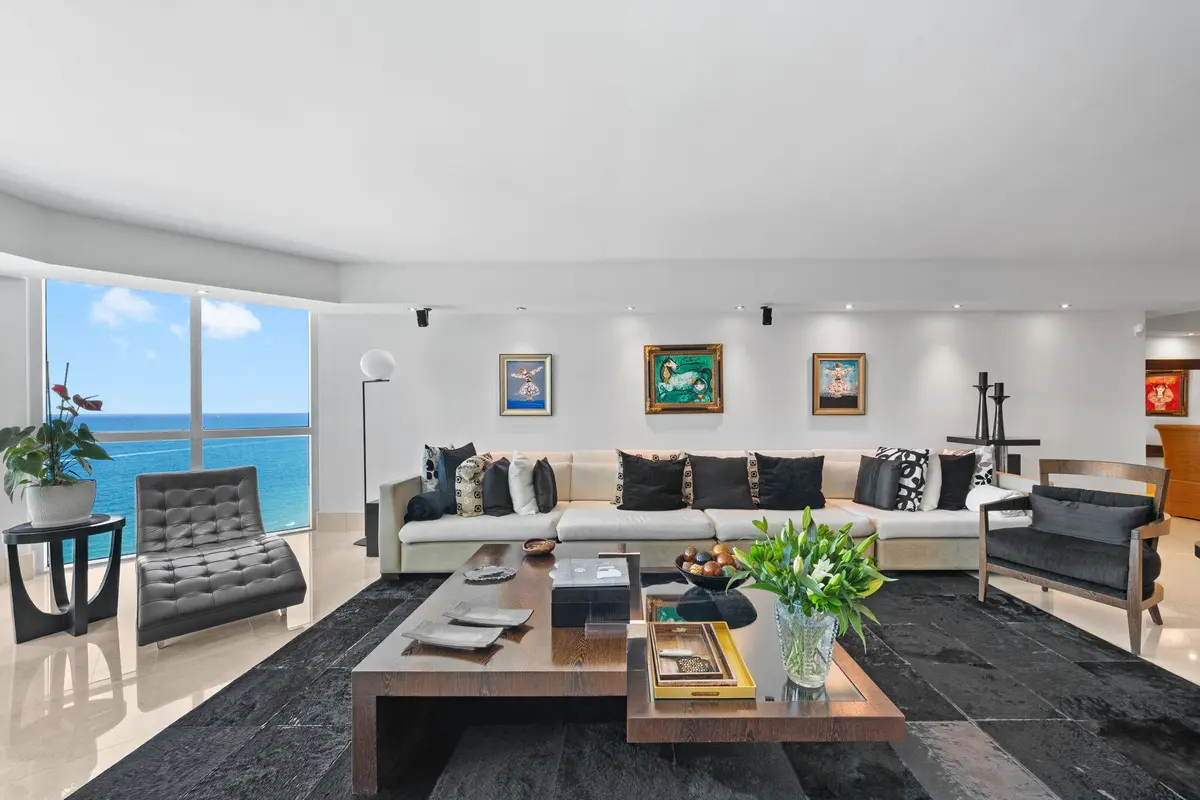 14-web-or-mls-14-print-A7R04888 copy at 101 S Fort Lauderdale Beach Boulevard 2004, Fort Lauderdale